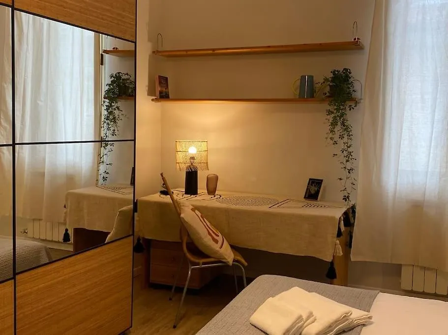 Casa Oscar: Entire Apartment Venice.Mestre Station Italy