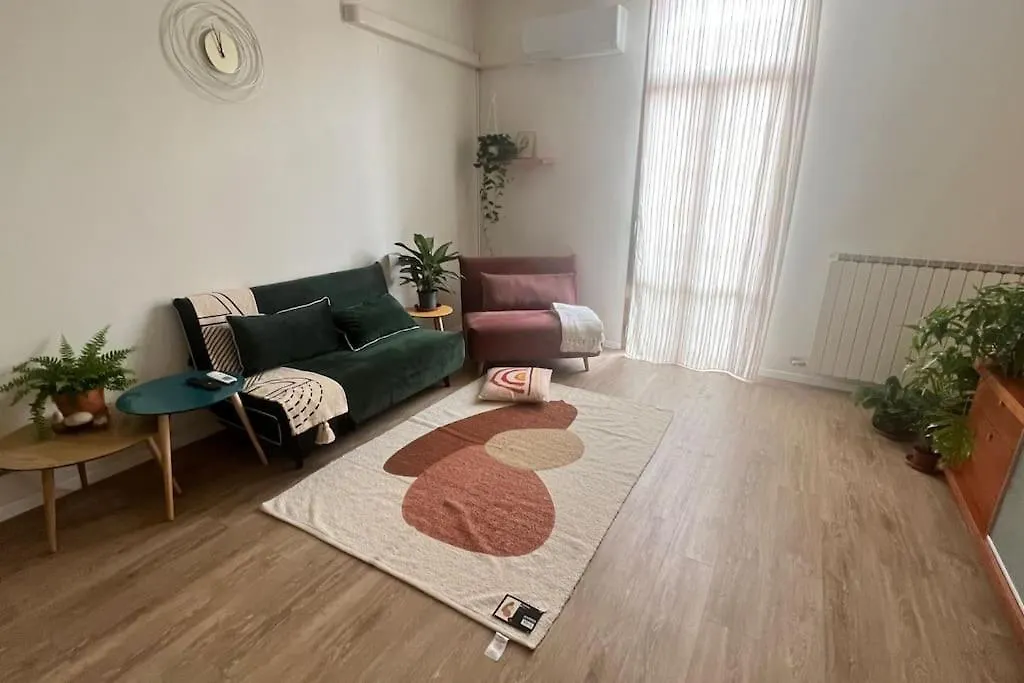 Casa Oscar: Entire Apartment Venice.Mestre Station Italy